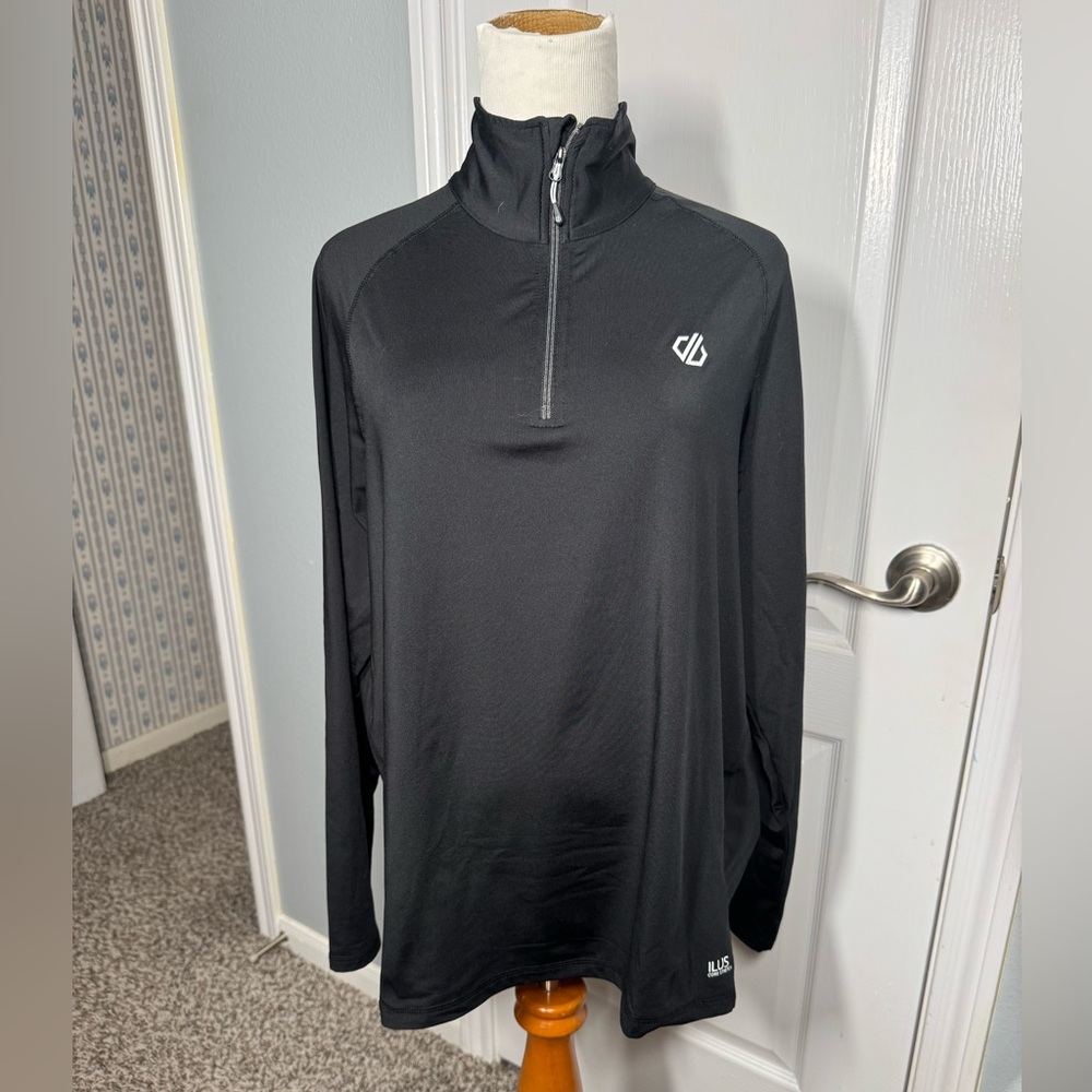 Dare2b Black ILUS Core Stretch Pullover in men's size Large